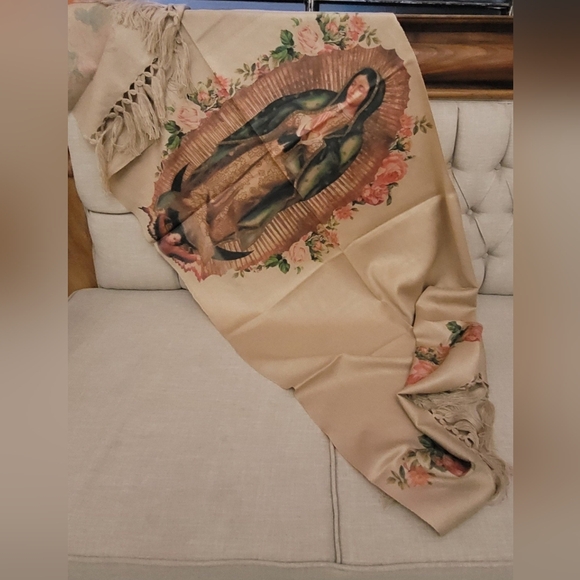 virgen de guadalupe shawl